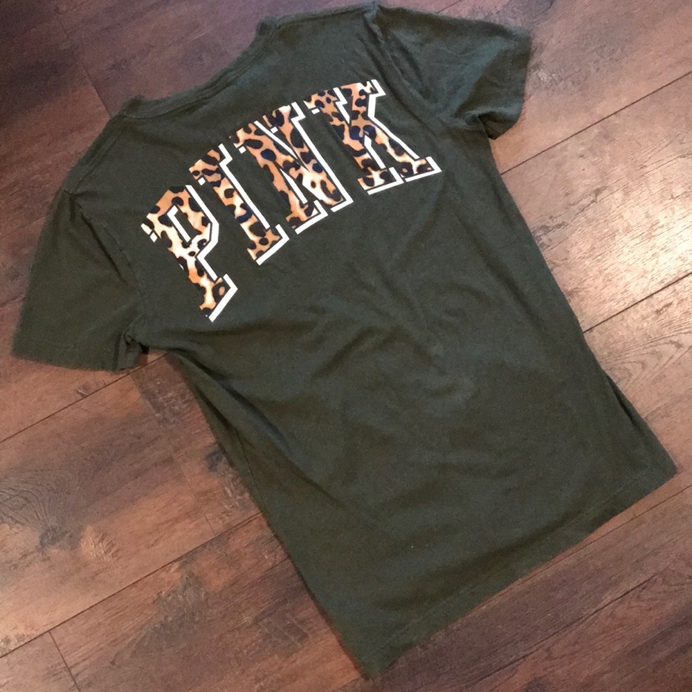 VS PINK T-Shirt